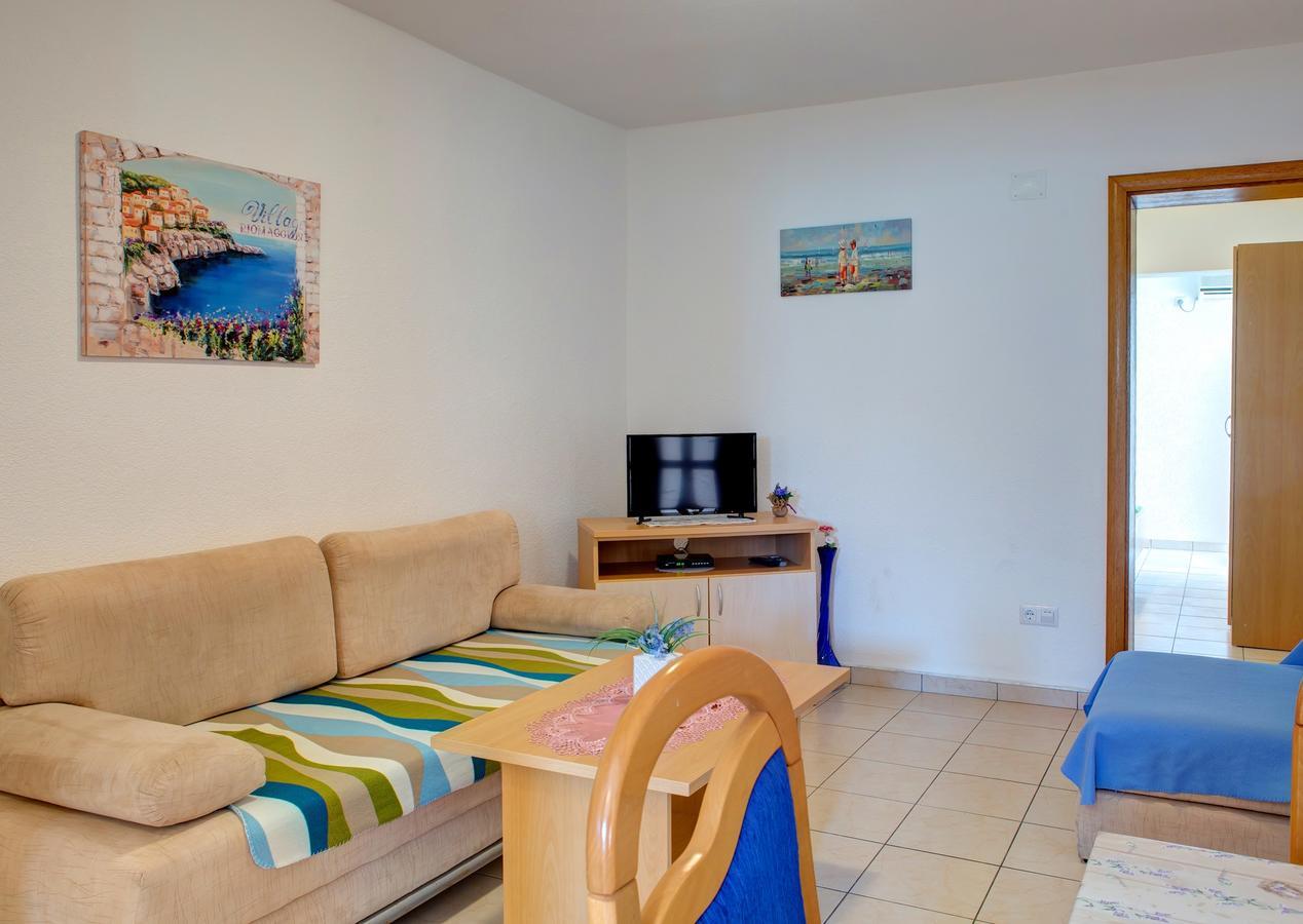 נאום Apartments D&M מראה חיצוני תמונה