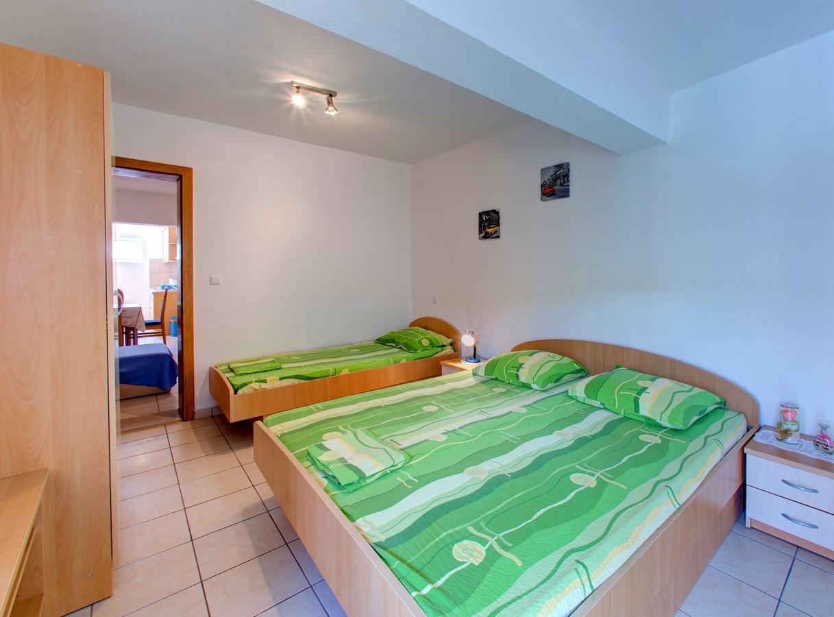 נאום Apartments D&M מראה חיצוני תמונה