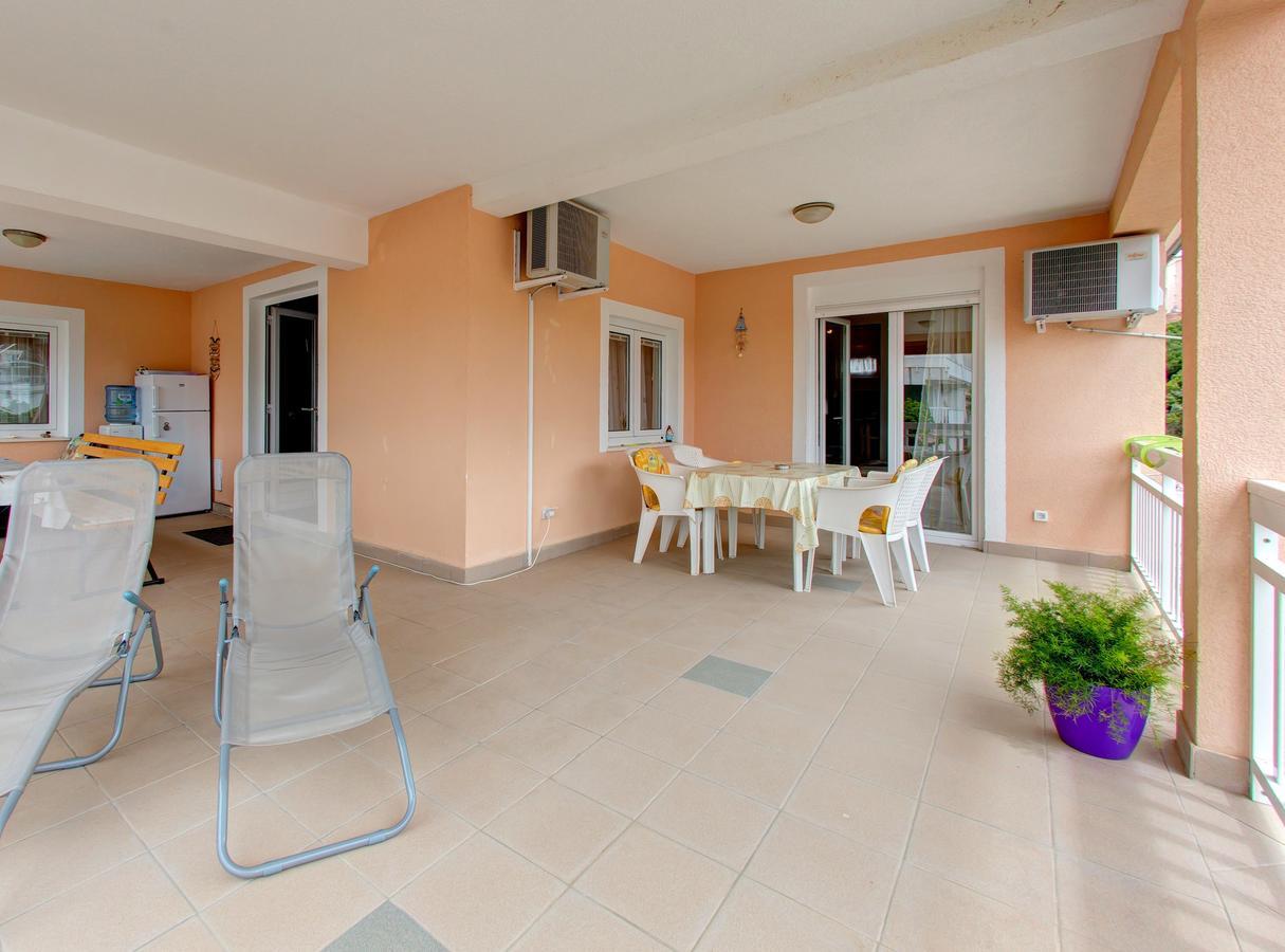 נאום Apartments D&M מראה חיצוני תמונה
