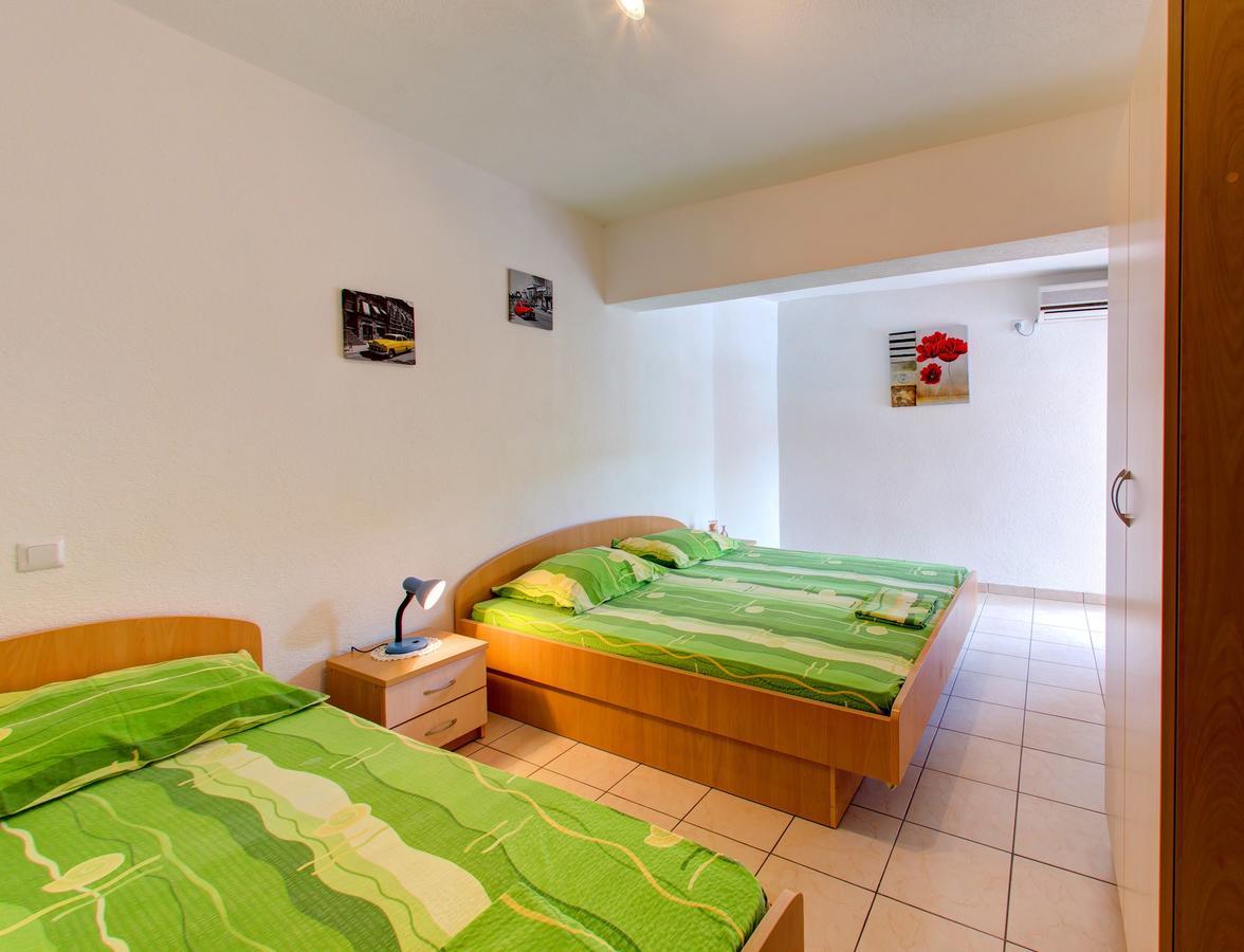 נאום Apartments D&M מראה חיצוני תמונה