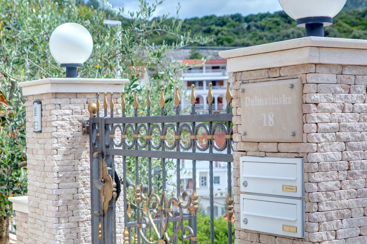 נאום Apartments D&M מראה חיצוני תמונה