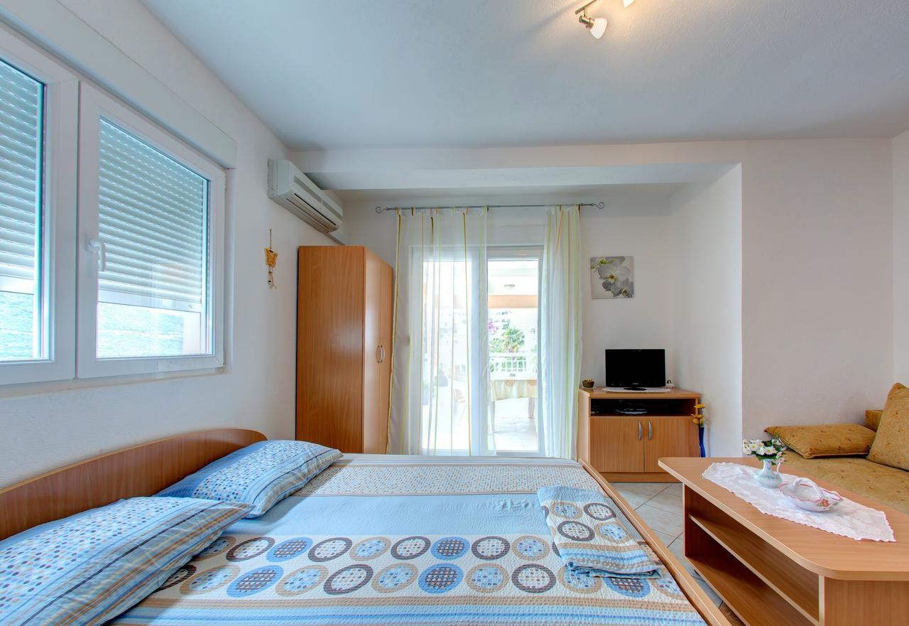 נאום Apartments D&M מראה חיצוני תמונה