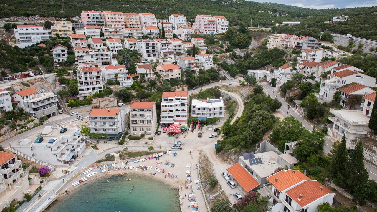 נאום Apartments D&M מראה חיצוני תמונה